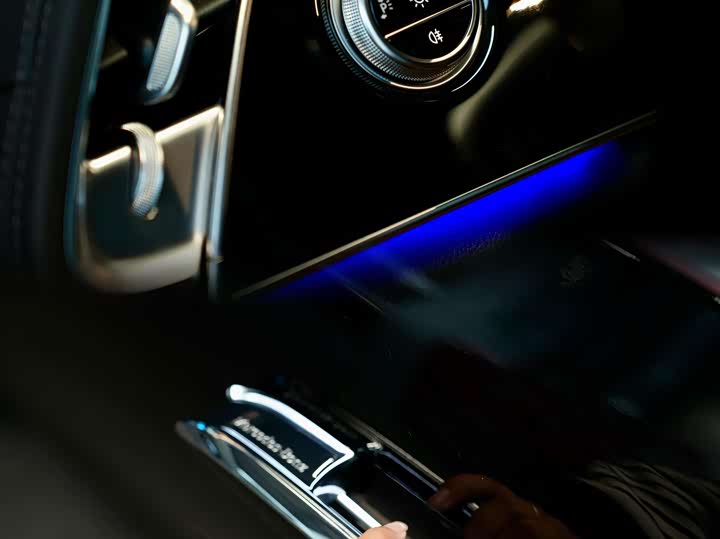 Фото 6 - Mercedes-Benz E-Class Hybrid