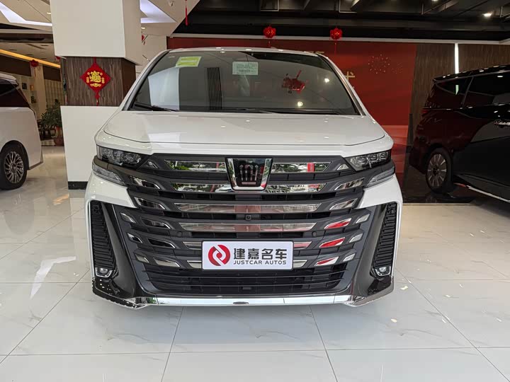 Фото 2 - Toyota Vellfire