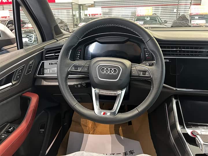 Фото 5 - Audi SQ7