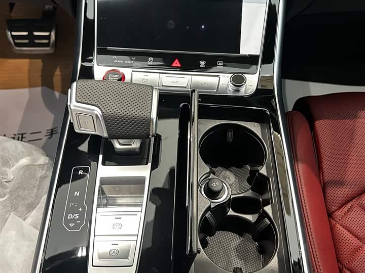 Фото 6 - Audi SQ7