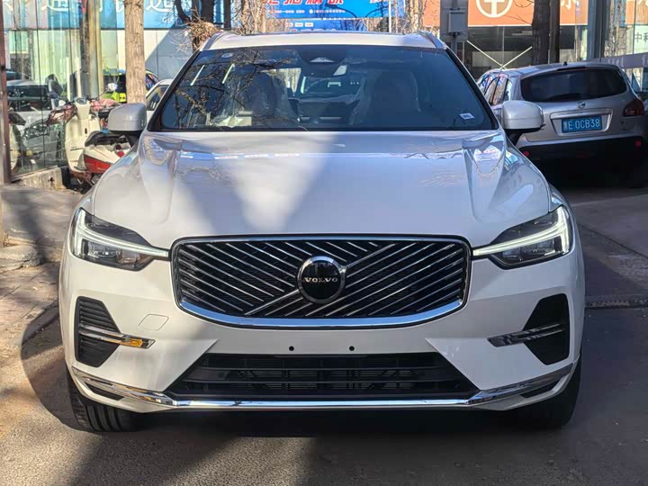Фото 2 - Volvo XC60