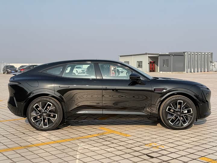 Фото 3 - Avatr 11