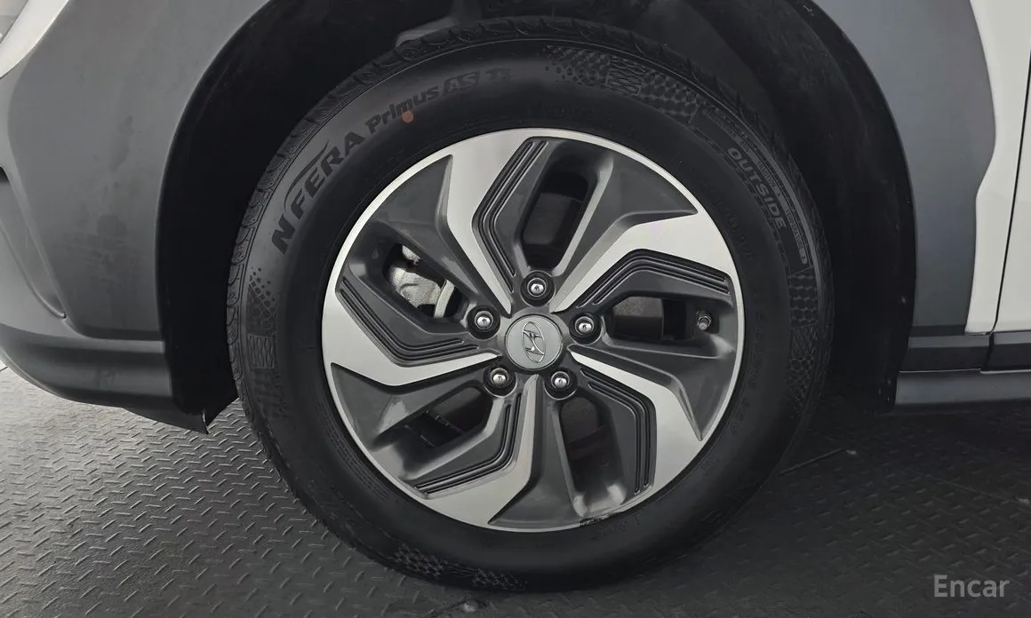 Фото 5 - Hyundai Kona