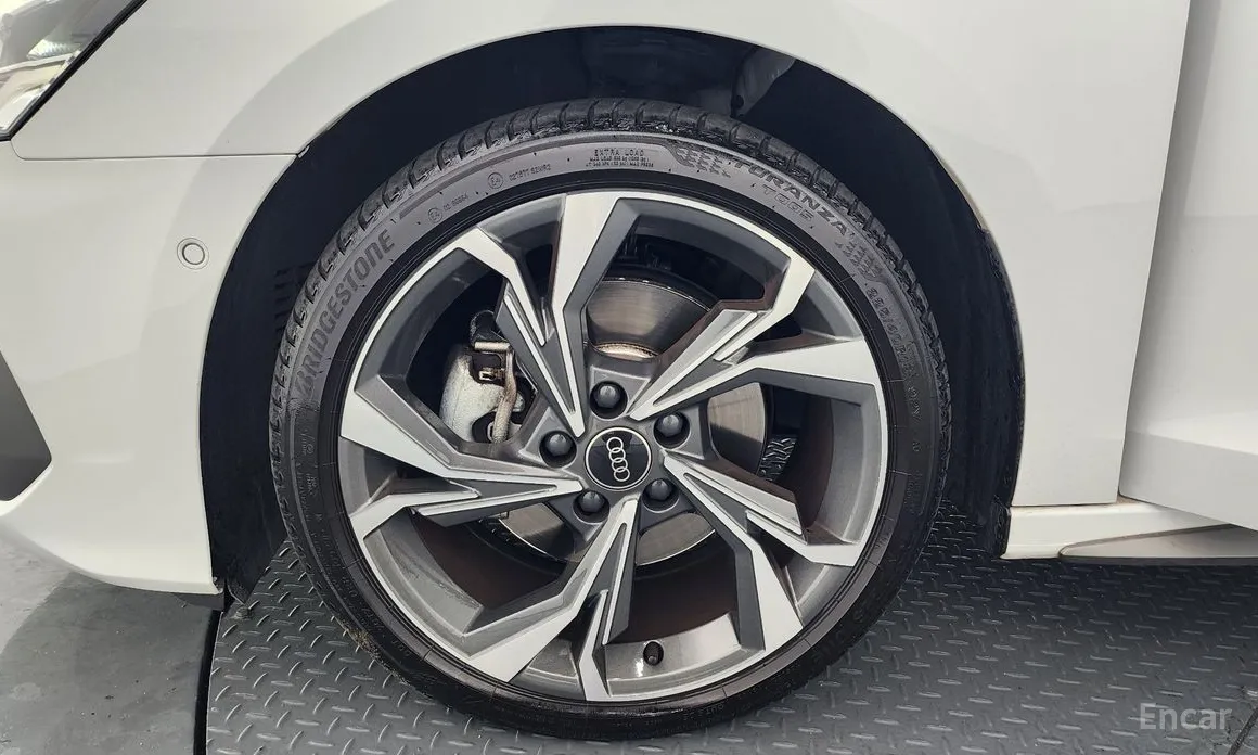 Фото 5 - Audi A3