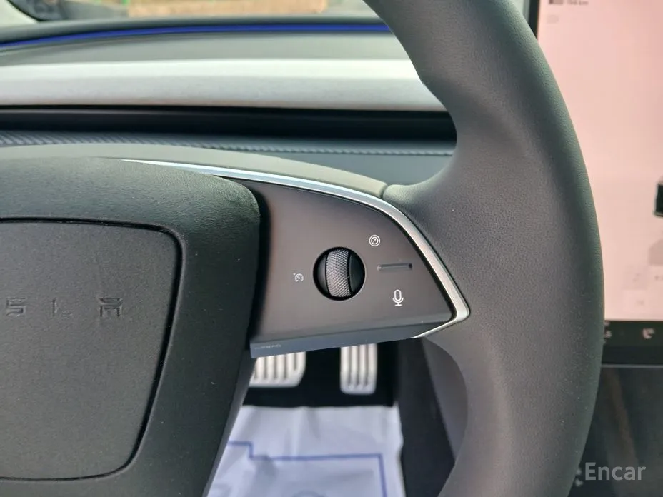 Фото 12 - Tesla Model 3