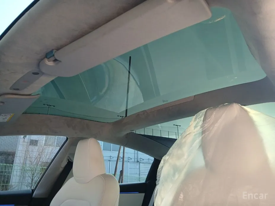 Фото 18 - Tesla Model 3