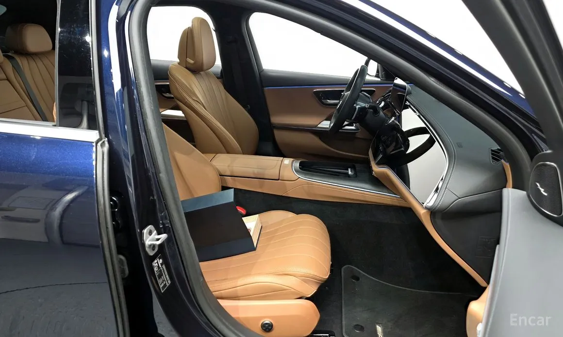 Фото 11 - Mercedes-Benz E-Class