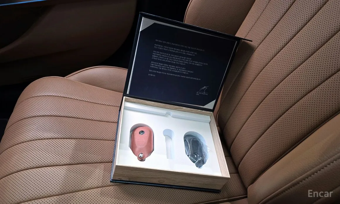 Фото 19 - Mercedes-Benz E-Class