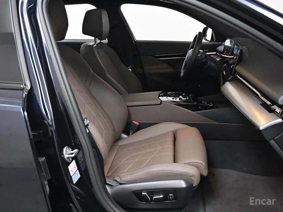 Фото 10 - BMW 5 Series