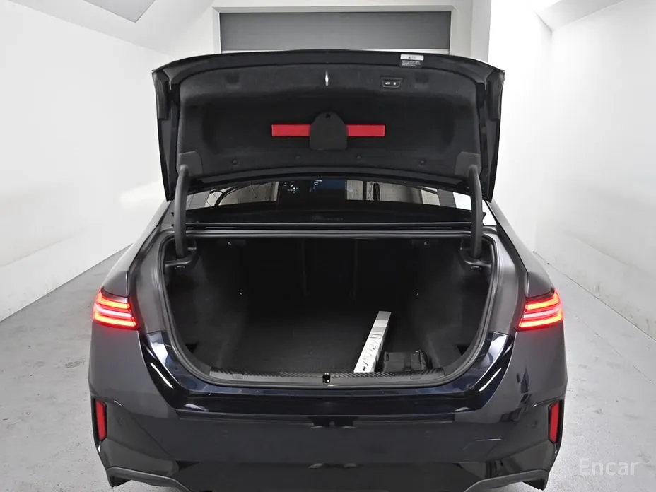 Фото 9 - BMW 5 Series