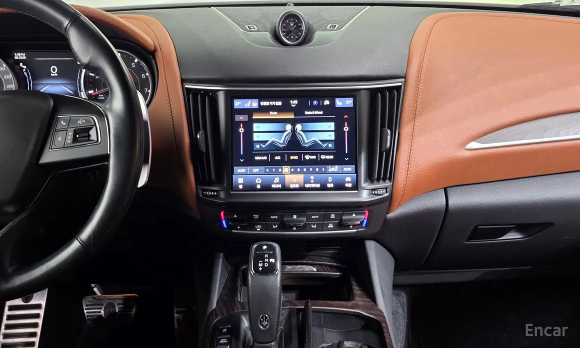 Фото 14 - Maserati Levante