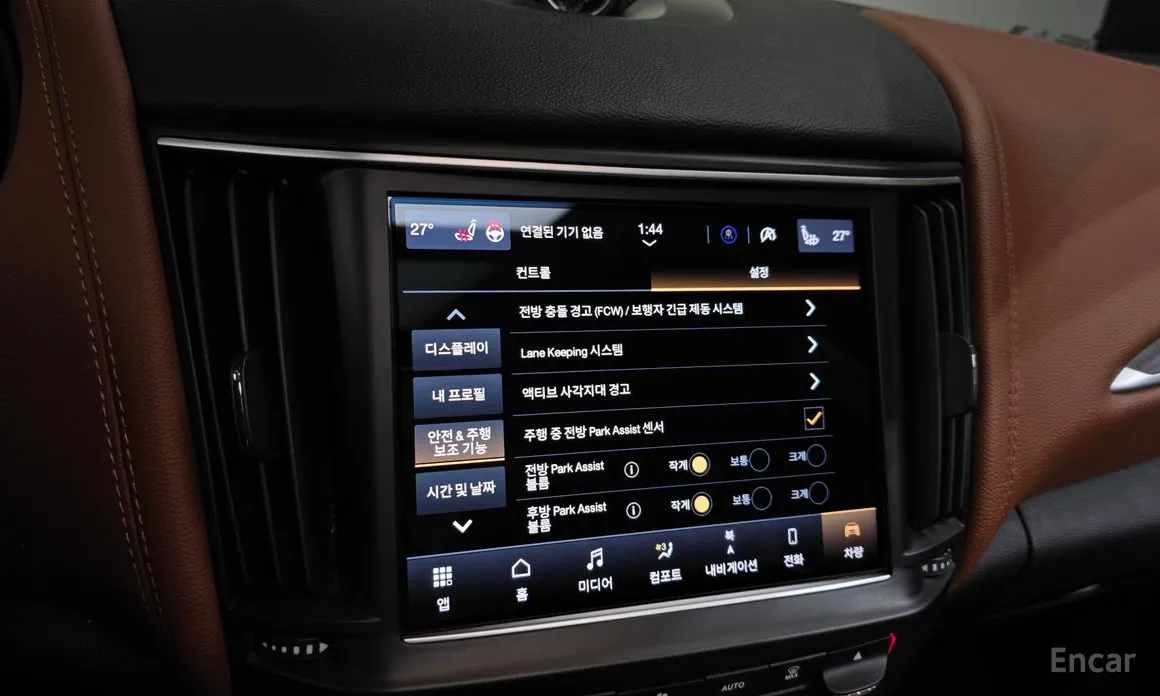 Фото 16 - Maserati Levante