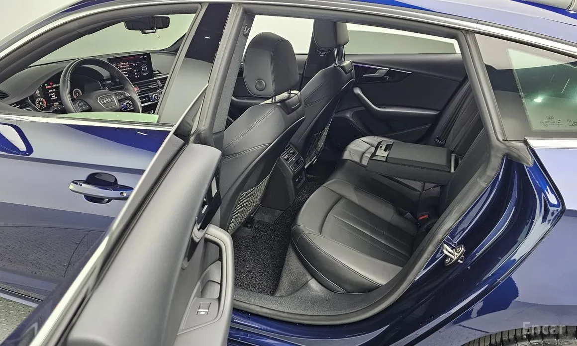 Фото 12 - Audi A5