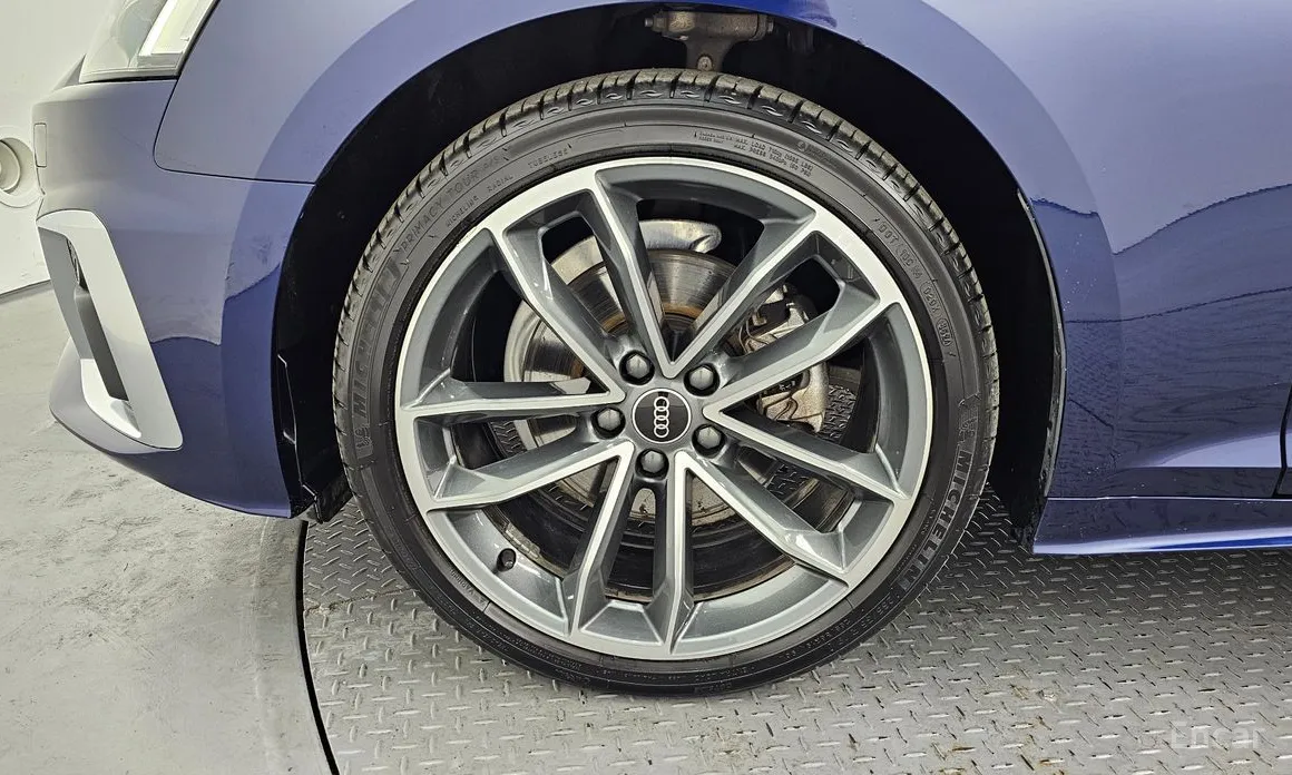 Фото 5 - Audi A5