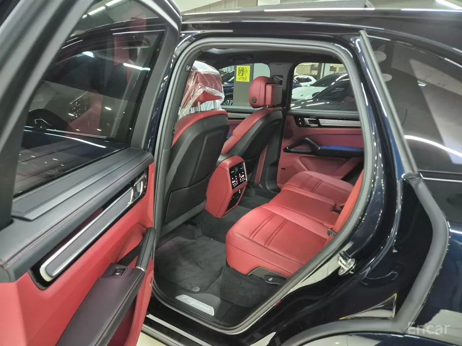 Фото 8 - Porsche Cayenne