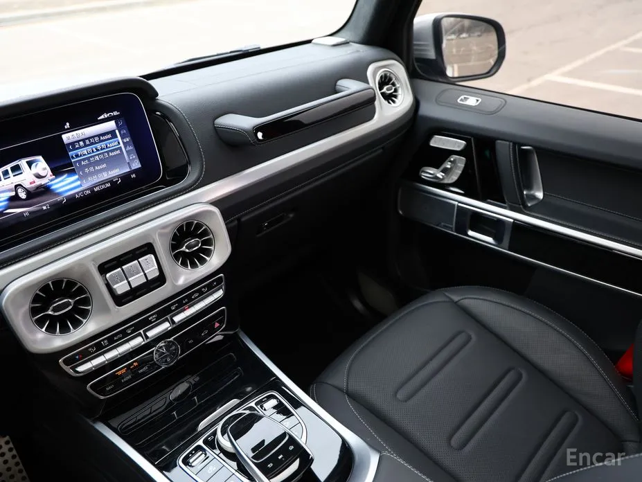 Фото 18 - Mercedes-Benz G-Class