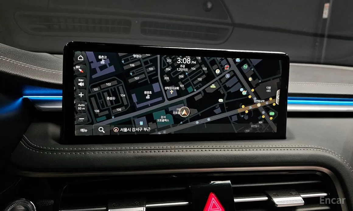 Фото 14 - Genesis G70