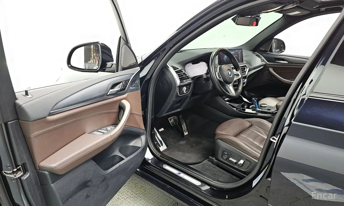 Фото 10 - BMW iX3