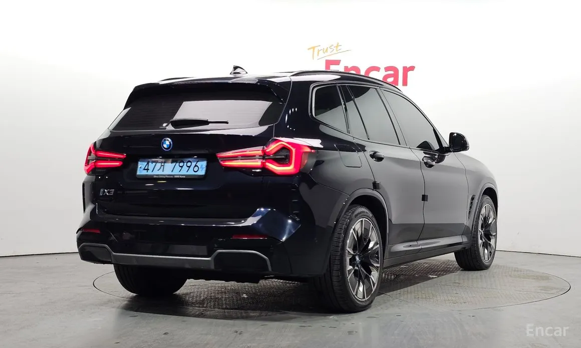 Фото 2 - BMW iX3