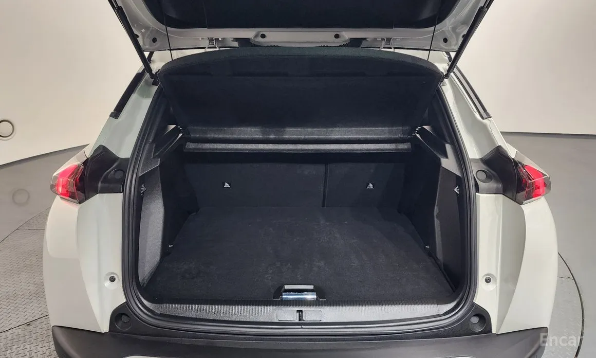 Фото 20 - Peugeot 2008