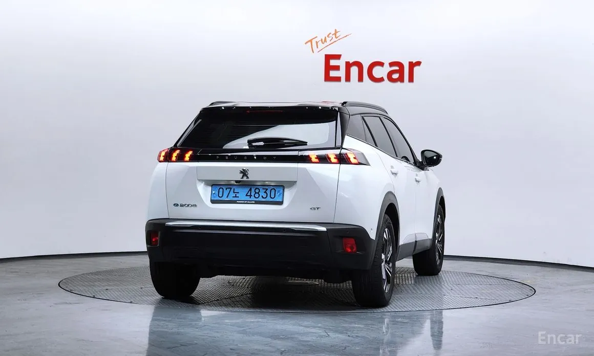 Фото 4 - Peugeot 2008