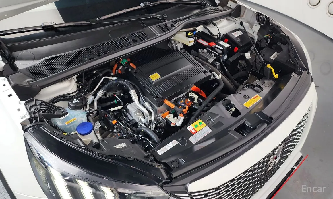 Фото 6 - Peugeot 2008