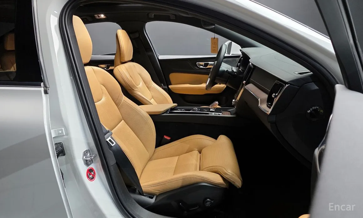 Photo 10 - Volvo S60