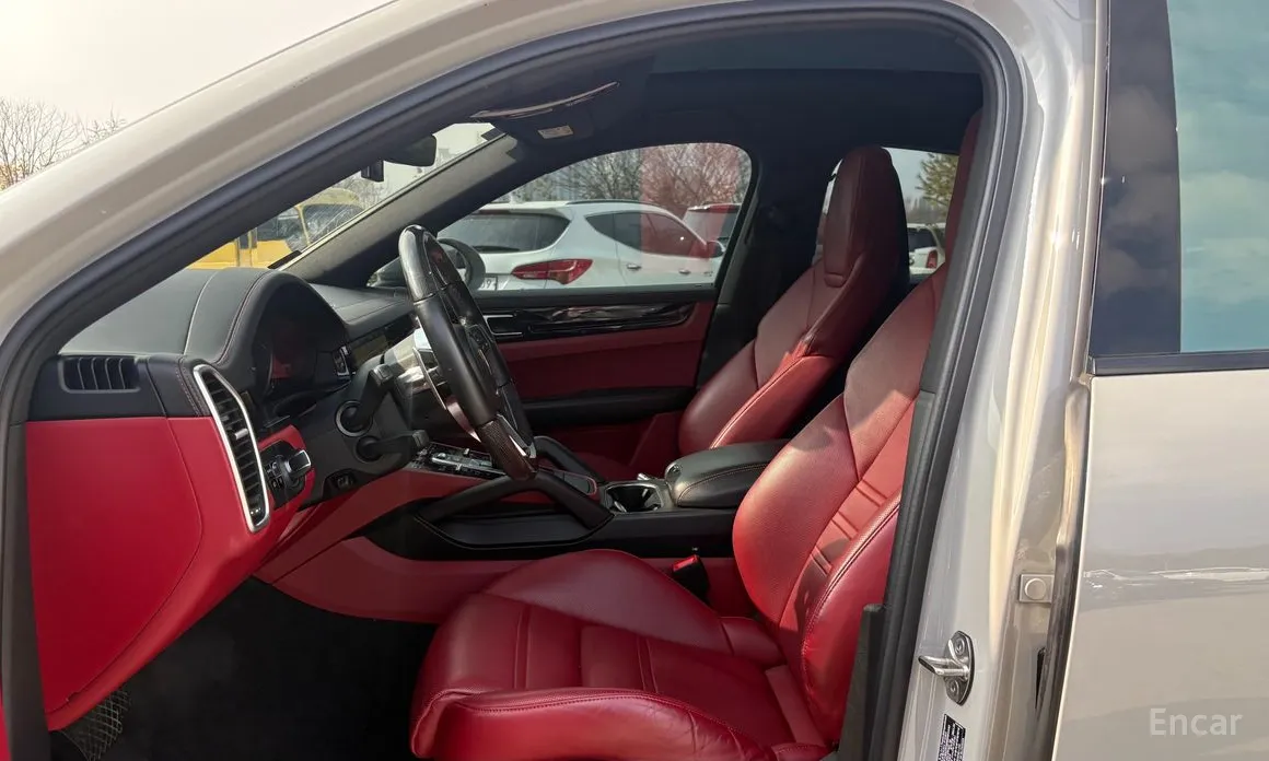 Фото 7 - Porsche Cayenne