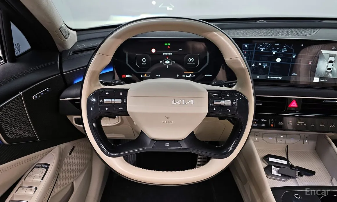 Фото 13 - Kia K8