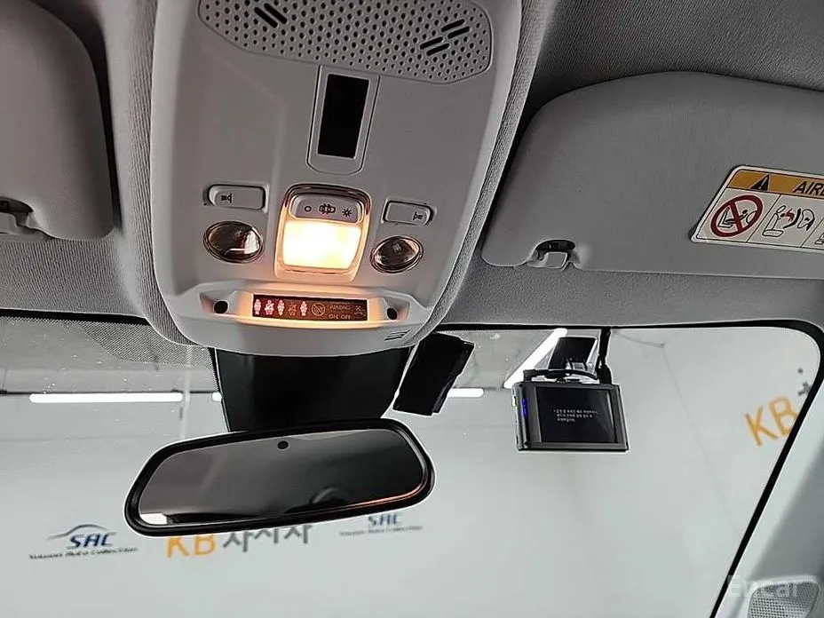 Фото 16 - Peugeot 208