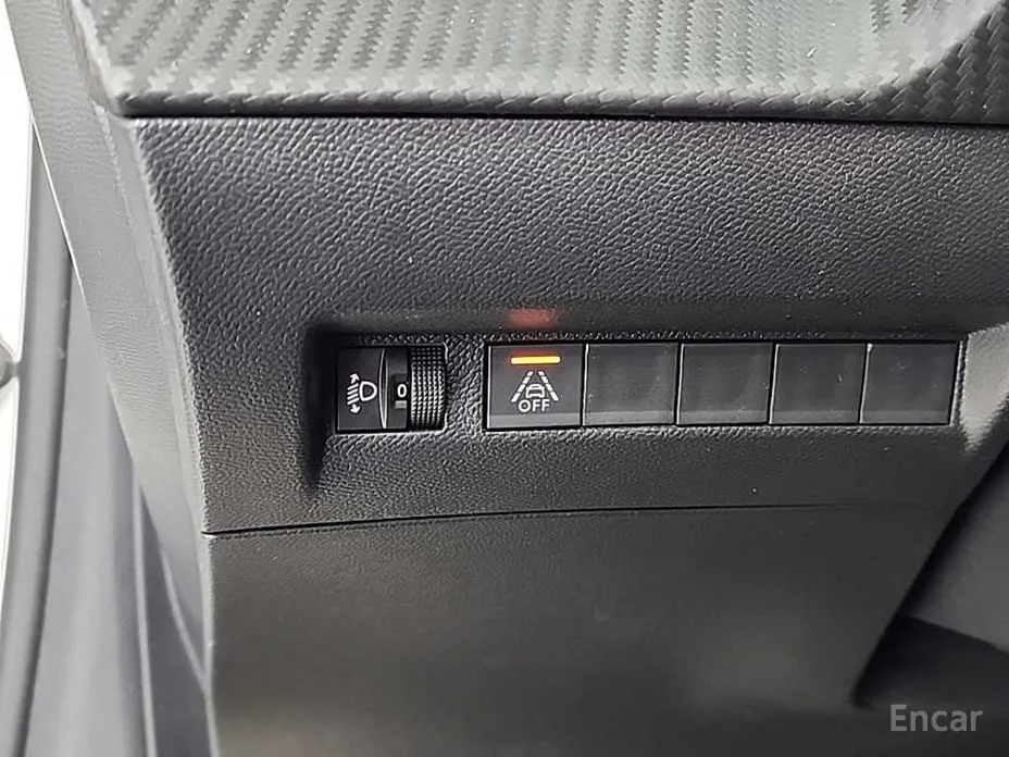 Фото 18 - Peugeot 208