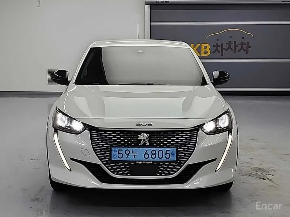 Фото 3 - Peugeot 208