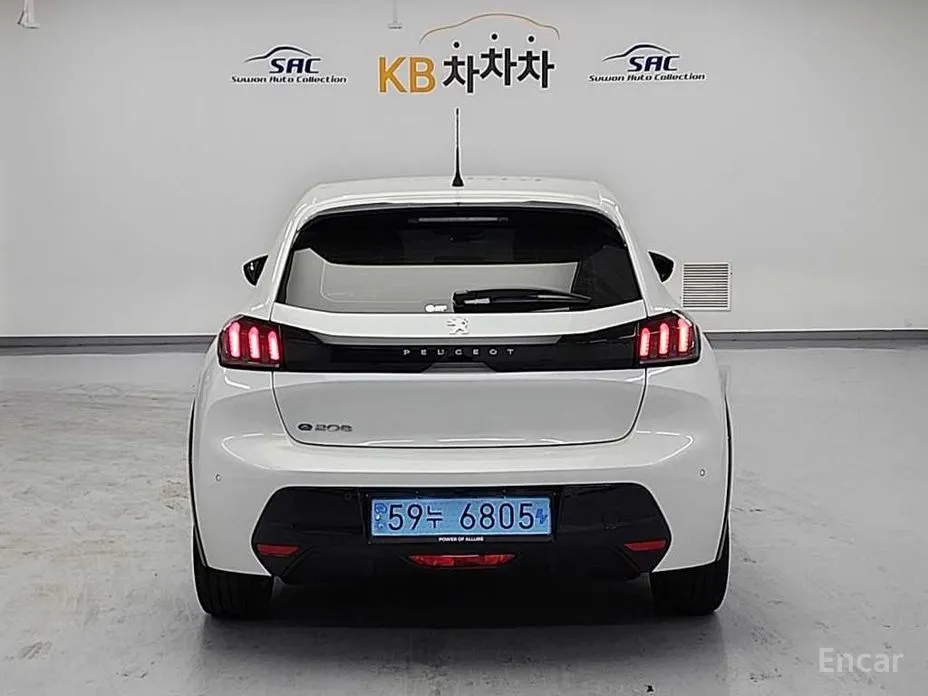 Фото 4 - Peugeot 208