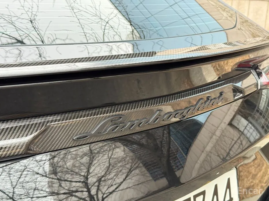 Фото 12 - Lamborghini Urus