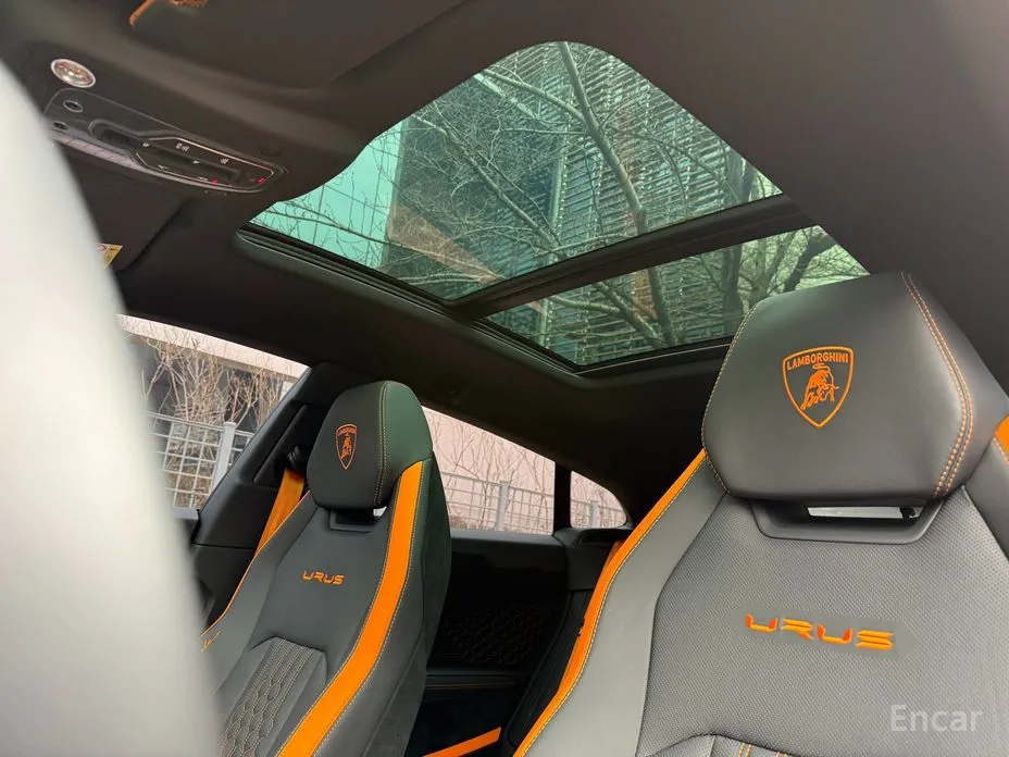 Фото 18 - Lamborghini Urus