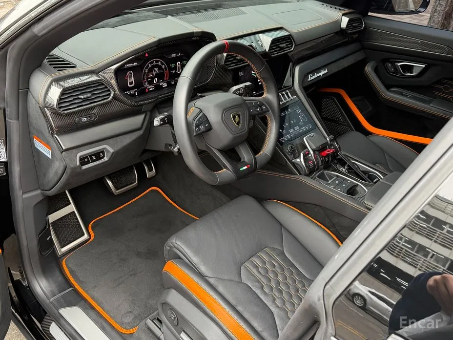 Фото 7 - Lamborghini Urus