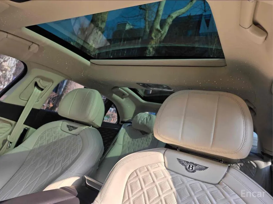 Фото 10 - Bentley Flying Spur