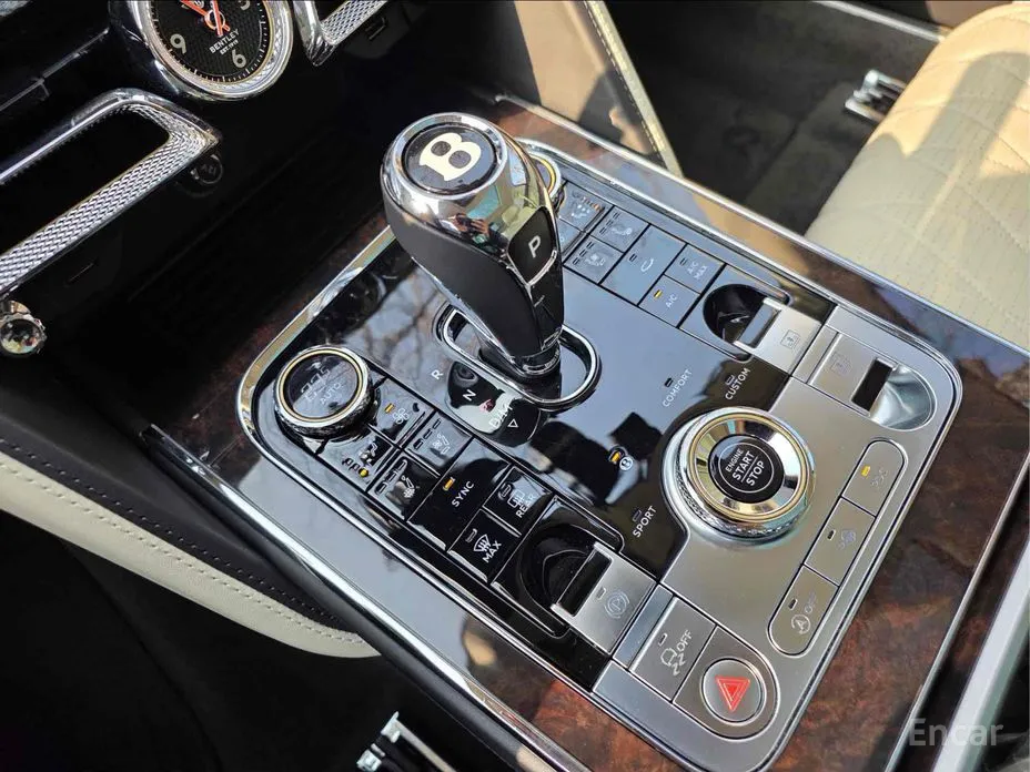 Фото 8 - Bentley Flying Spur