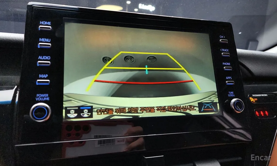 Фото 16 - Toyota Camry