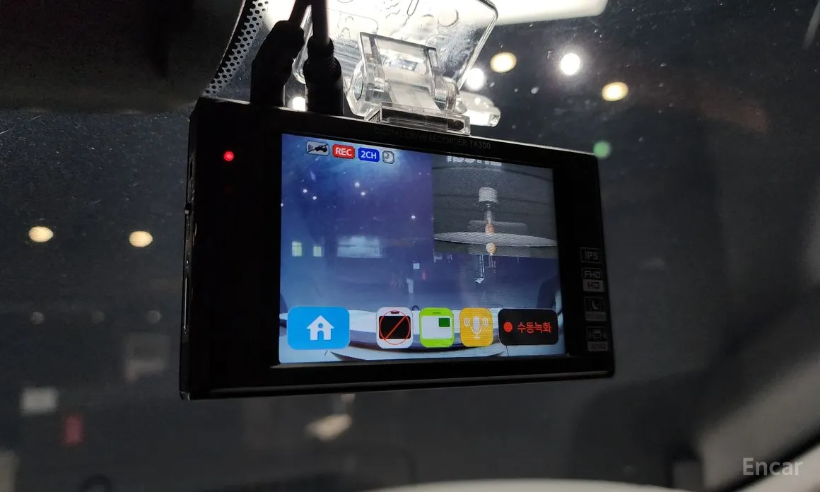 Фото 17 - Toyota Camry