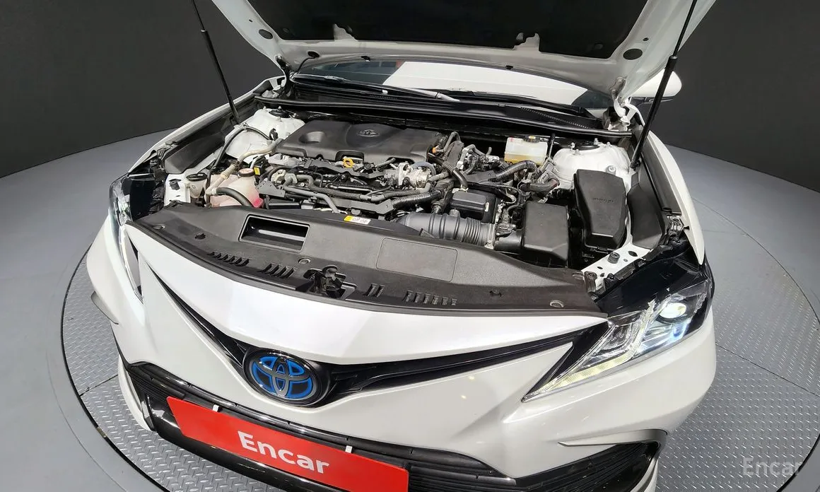 Фото 6 - Toyota Camry