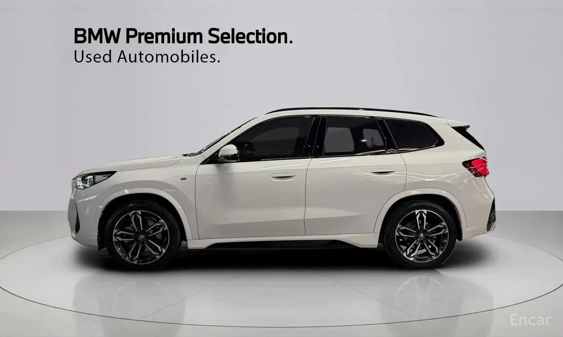 Фото 13 - BMW iX1