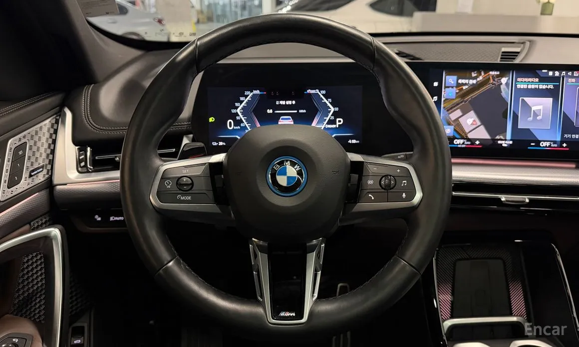 Фото 17 - BMW iX1