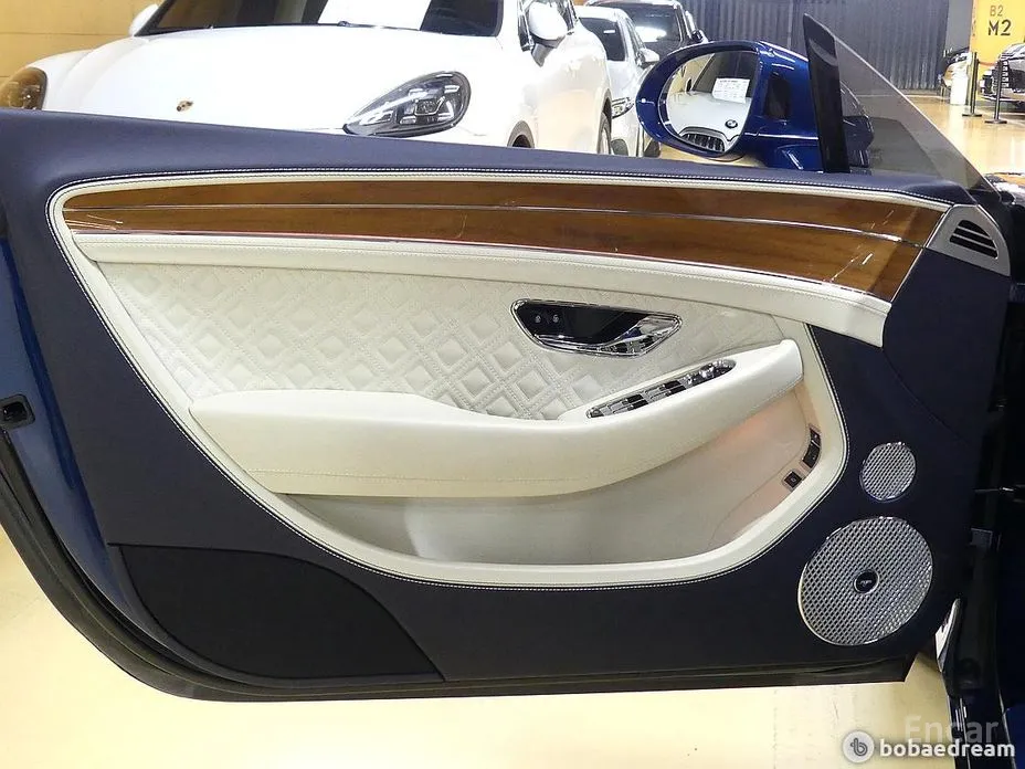 Фото 12 - Bentley Continental GT