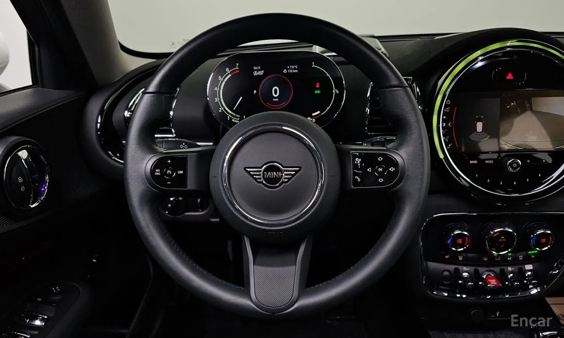 Фото 15 - Mini Clubman