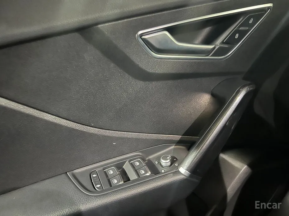 Фото 18 - Audi Q2