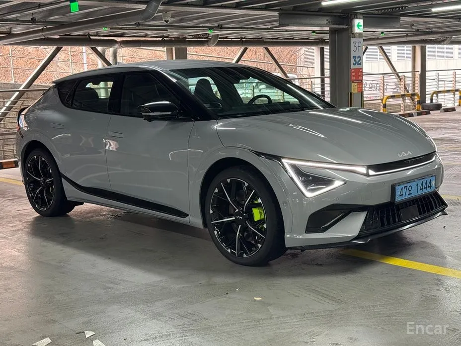 Фото 3 - Kia EV6