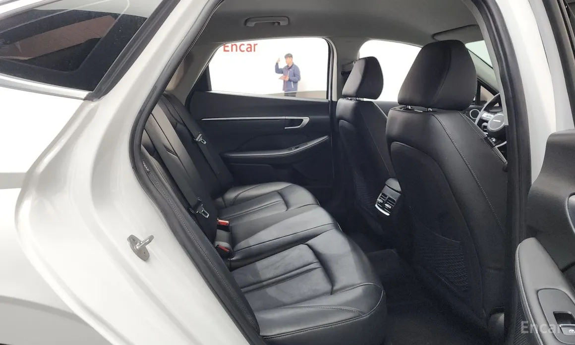 Фото 12 - Hyundai Sonata