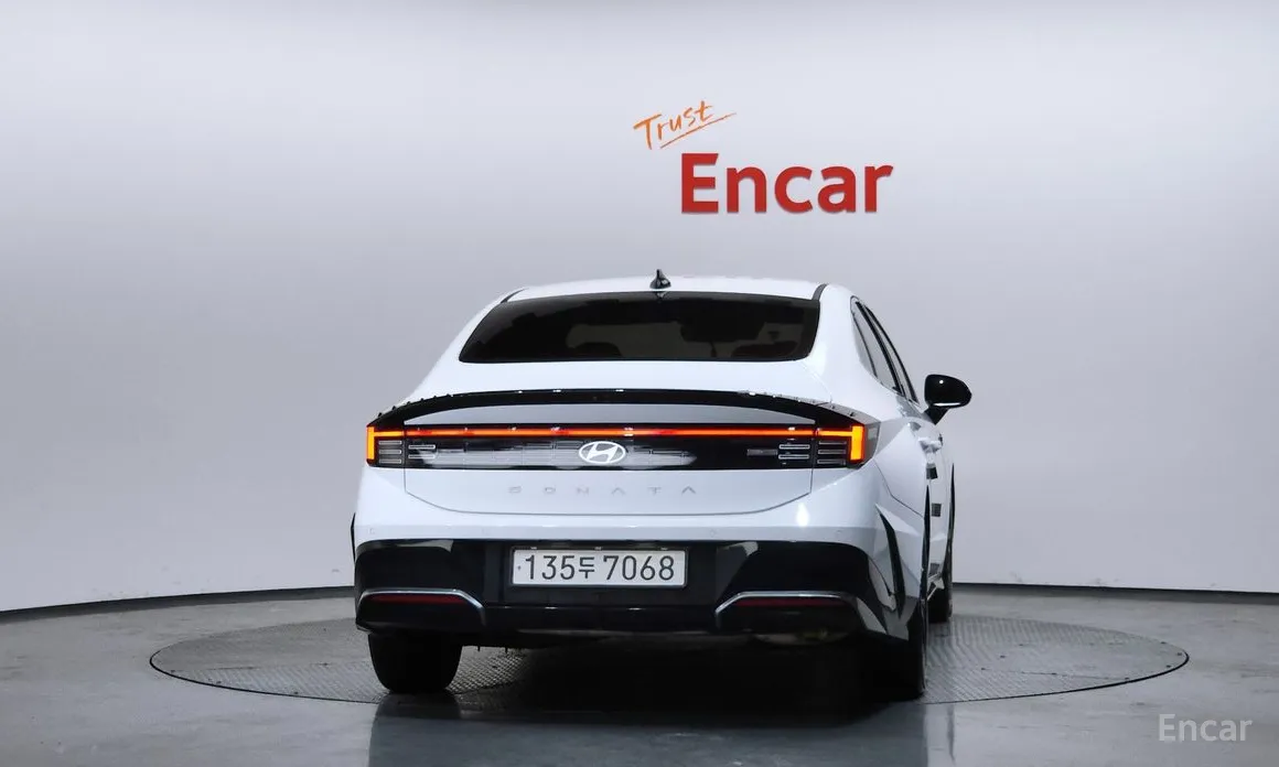 Фото 4 - Hyundai Sonata