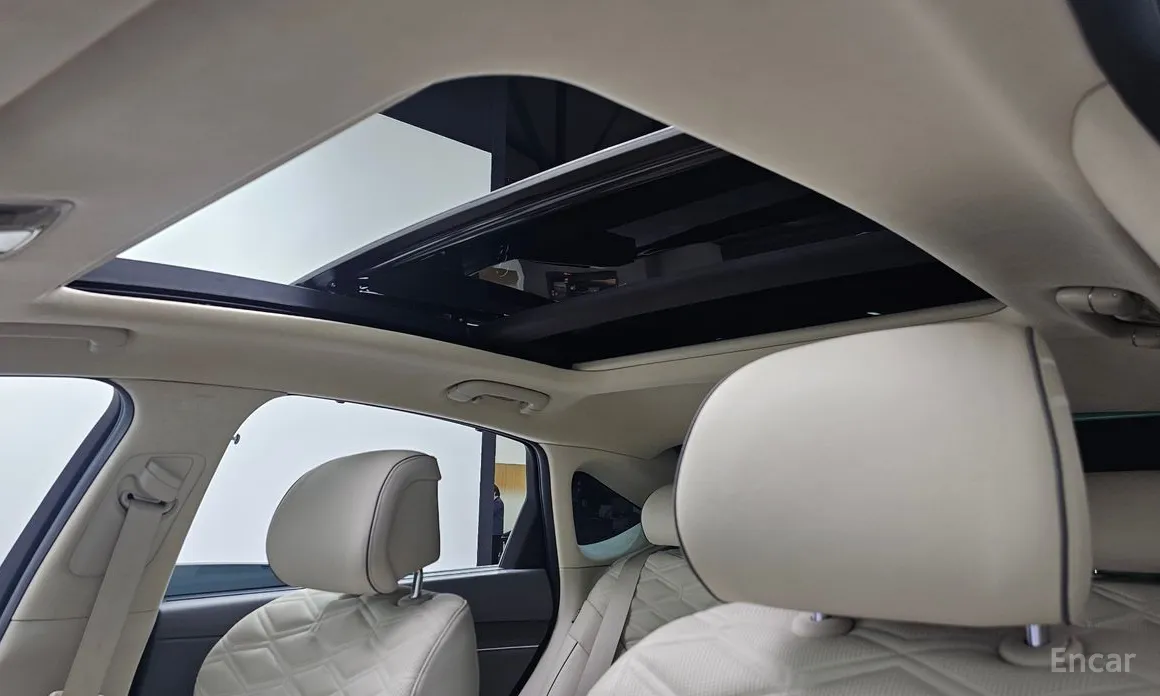 Фото 19 - Genesis G80